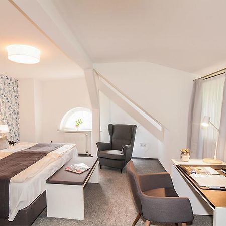 Hofgut Dippelshof Hotel- Und Restaurant Kg Mühltal Esterno foto